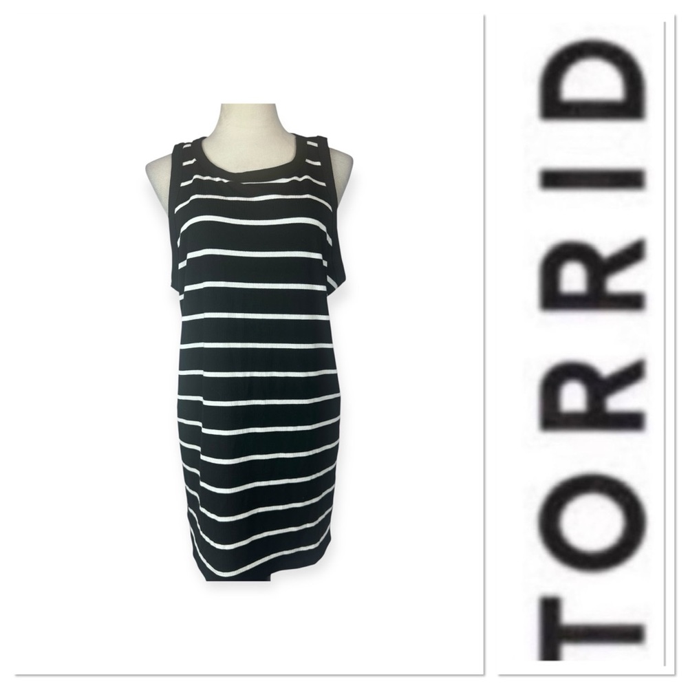 Torrid super soft black and white striped sleeveless top size 3-3X/22-24